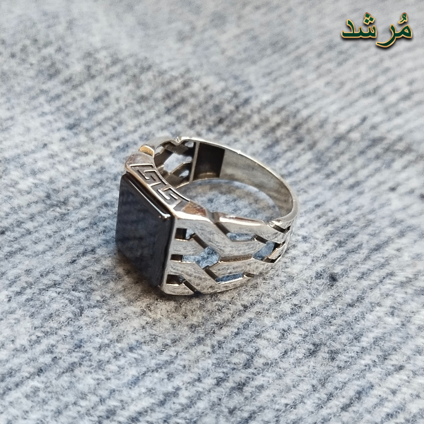 Silver Onyx Shield Male Ring